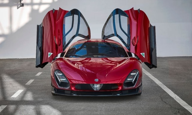 Alfa Romeo 33 Stradale Supercar Unveiled; Gets ICE And EV Powertrains Alfa Romeo 33 Stradale Supercar Unveiled; Gets ICE And EV Powertrains