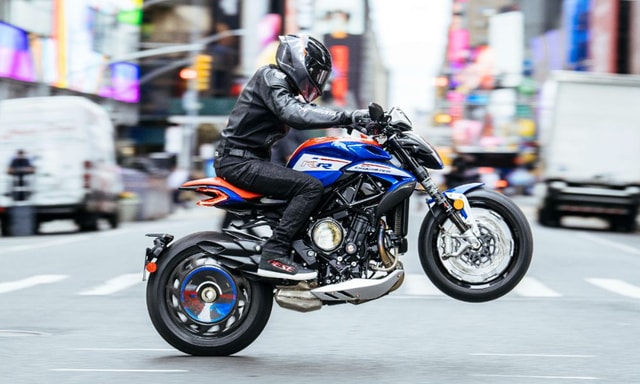 MV Agusta Announces Dragster RR SCS America