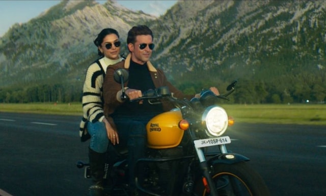Royal Enfield Meteor and Hunter 350 To Star In Hrithik Roshan's Upcoming Movie Fighter