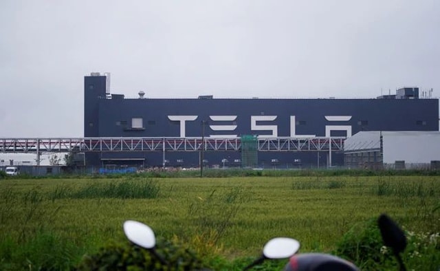 Musk Says Tesla Is Ready To Sacrifice Profits For Higher Volume
