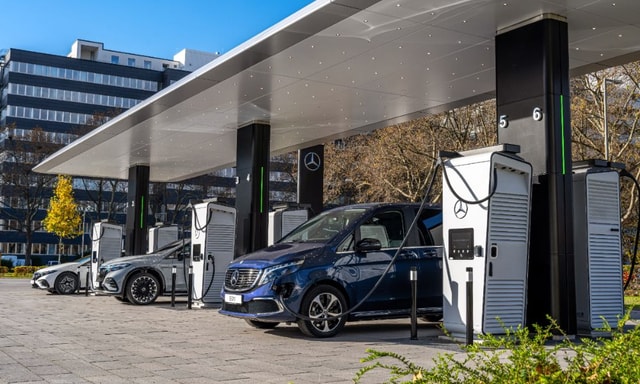 Mercedes-Benz Opens Its First European Charging Station In Germany  Mercedes-Benz Opens Its First European Charging Station In Germany