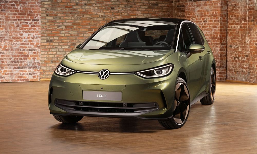 2023 Volkswagen ID.3 Revealed with Revised Looks, Updated Tech 2023 Volkswagen ID.3 Revealed with Revised Looks, Updated Tech