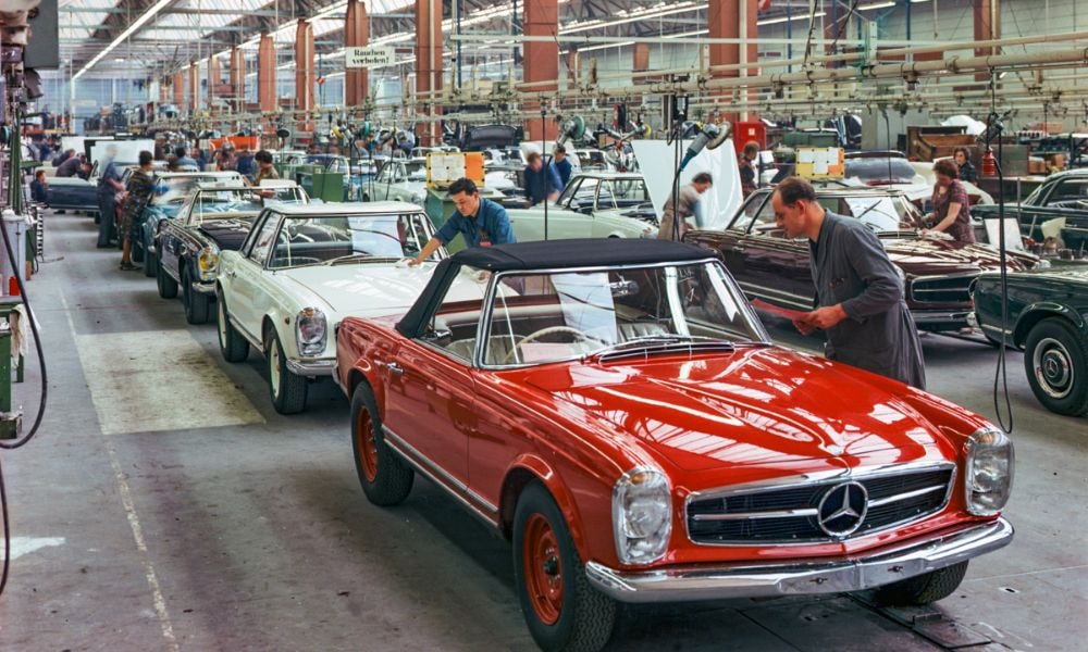 Launch Of The Mercedes-Benz 230 SL in March 1963; Tribute To An Icon Launch Of The Mercedes-Benz 230 SL in March 1963; Tribute To An Icon