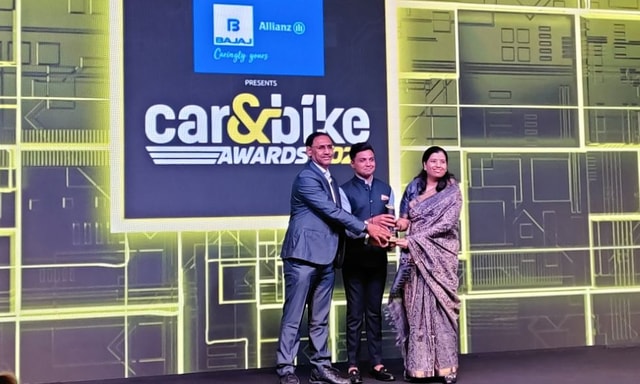 car&bike Awards 2024: Mahindra XUV400 Wins Electric Vehicle of the Year car&bike Awards 2024: Mahindra XUV400 Wins Electric Vehicle of the Year