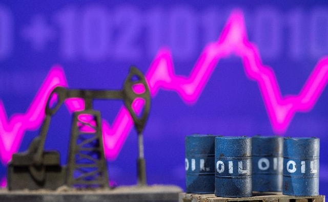 Oil Slides Over 3% On Russian Price Cap Talks, U.S. Gasoline Build Oil Slides Over 3% On Russian Price Cap Talks, U.S. Gasoline Build