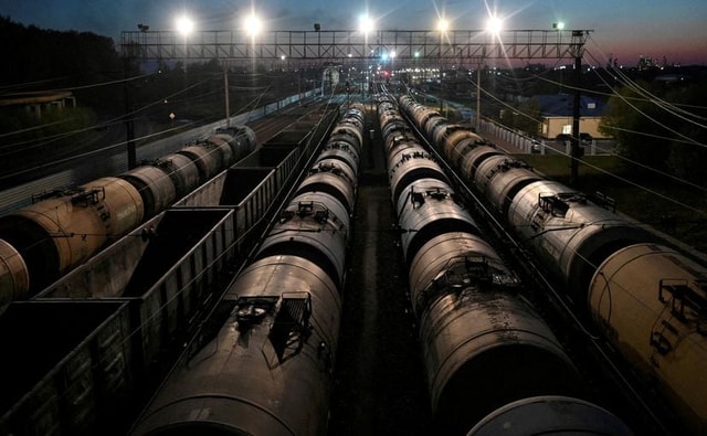 Oil Prices Rise Over 2% On Russian Plan To Cut Output Oil Prices Rise Over 2% On Russian Plan To Cut Output
