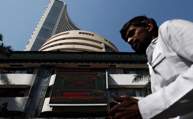 Rupee Down As Oil Prices Gain Further, Forward Premiums Fall Rupee Down As Oil Prices Gain Further, Forward Premiums Fall