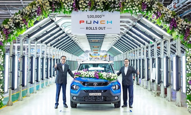 Tata Punch Records 1,00,000 Sales; Becomes Fastest SUV To Reach The Milestone Tata Punch Records 1,00,000 Sales; Becomes Fastest SUV To Reach The Milestone