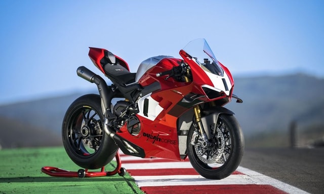 2023 Ducati Panigale V4 R Revealed; Develops Up To 237 bhp  2023 Ducati Panigale V4 R Revealed; Develops Up To 237 bhp