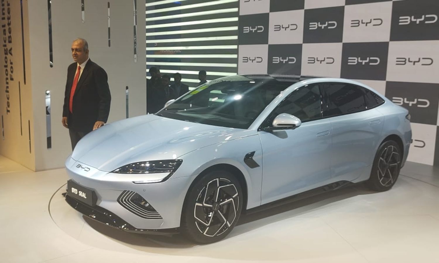 China's BYD To Launch Luxury Electric Sedan In India This Year China's BYD To Launch Luxury Electric Sedan In India This Year