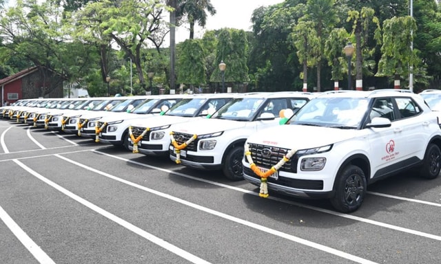 Hyundai Delivers Venue Fleet To Maharashtra Government Hyundai Delivers Venue Fleet To Maharashtra Government