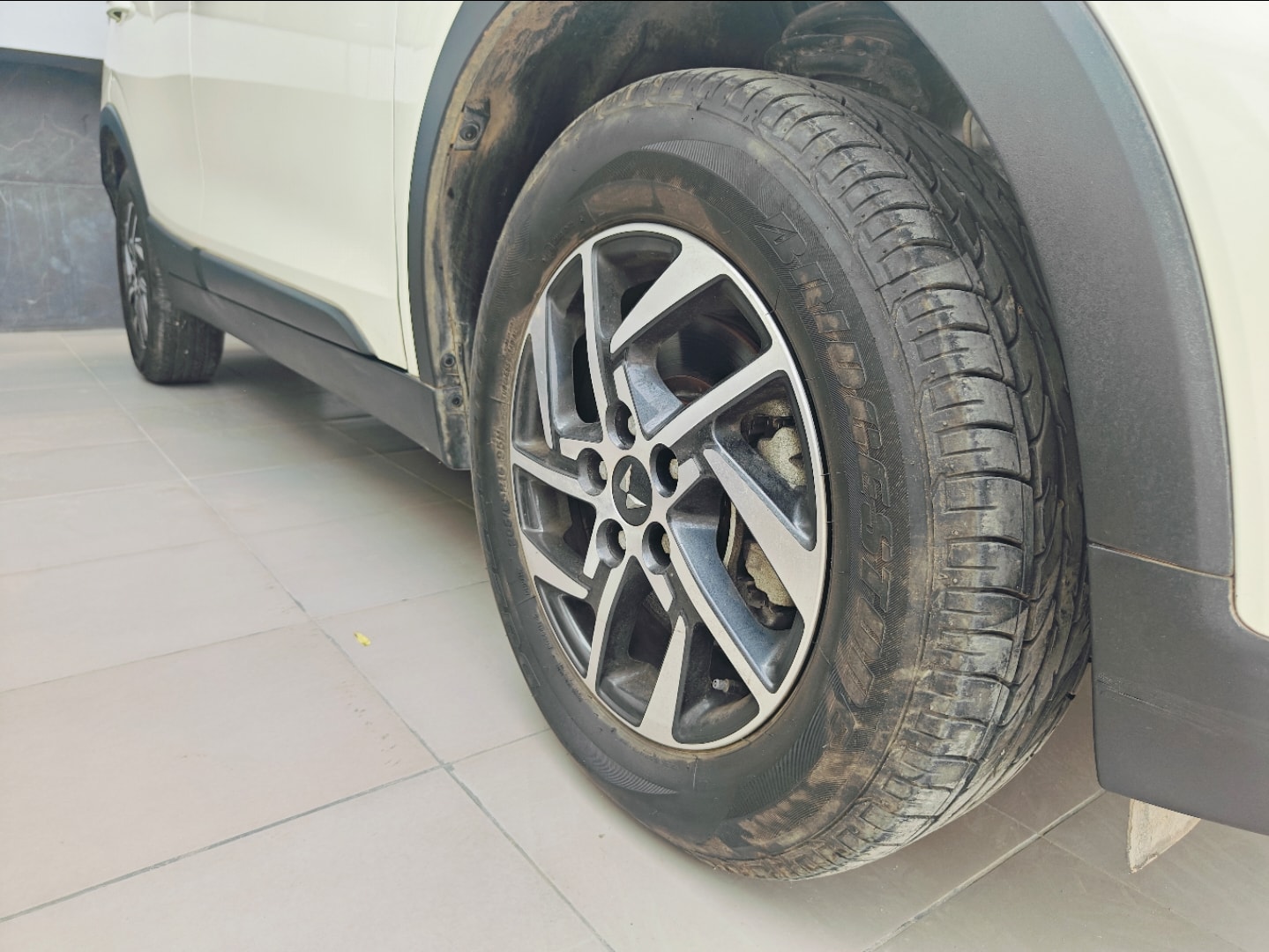 Used 2023 Mahindra XUV300 Used 2023 Mahindra XUV300