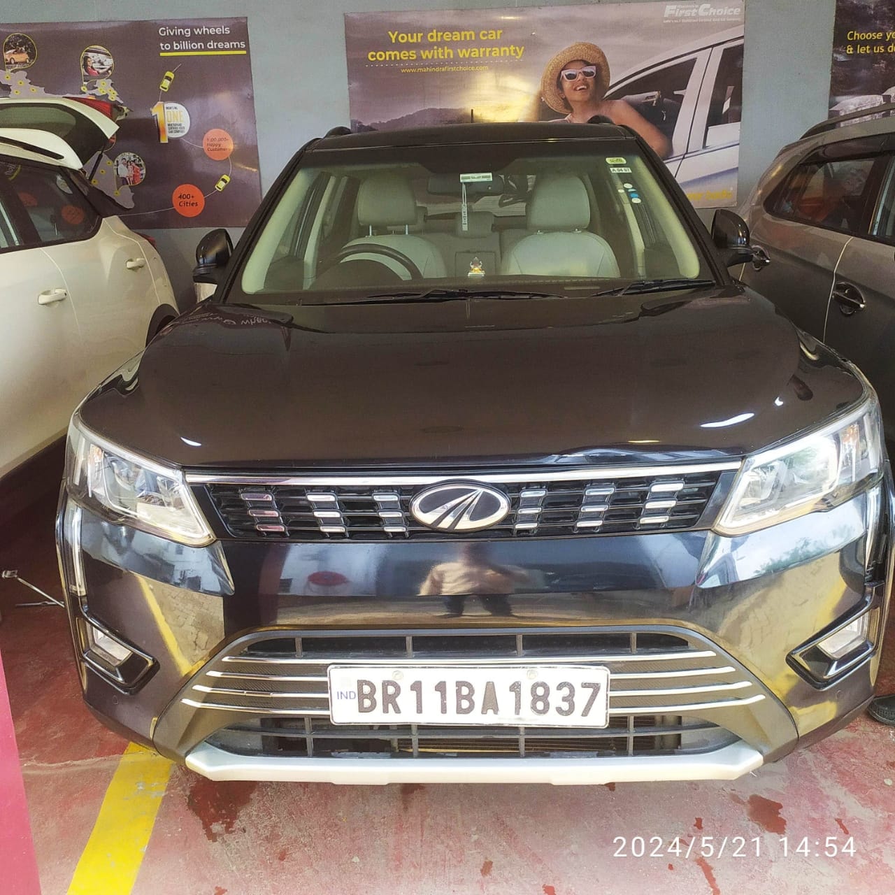 Used 2022 Mahindra XUV300 Used 2022 Mahindra XUV300