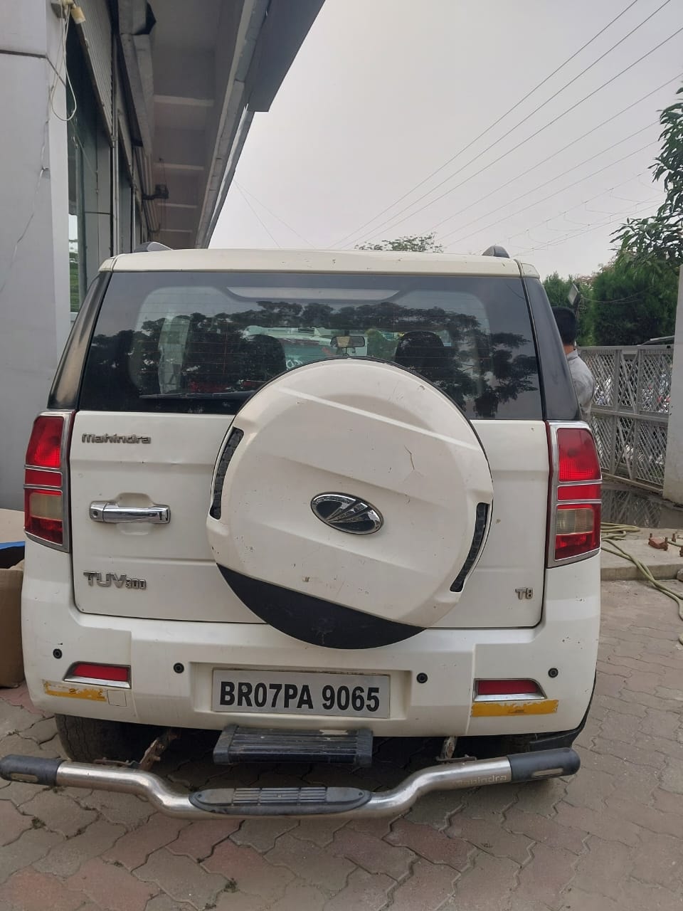 Used 2016 Mahindra TUV300 Used 2016 Mahindra TUV300
