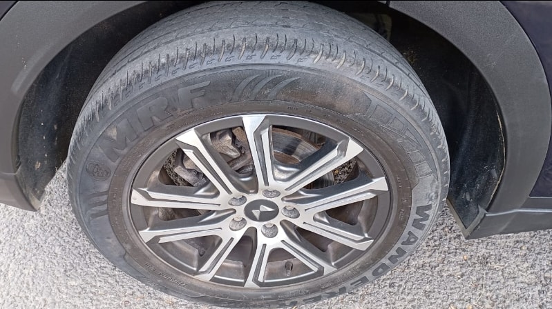 Used 2021 Mahindra XUV700 Used 2021 Mahindra XUV700