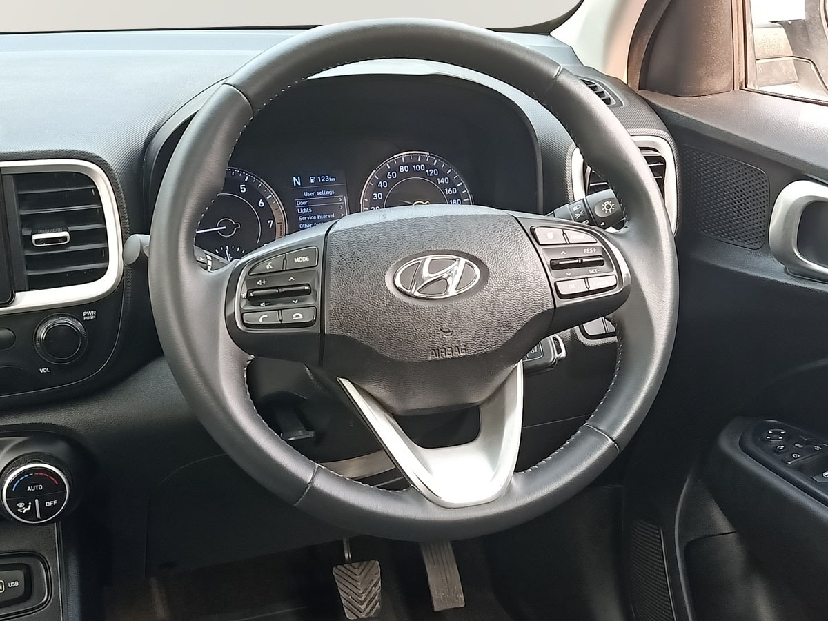 Used 2021 Hyundai Venue Used 2021 Hyundai Venue