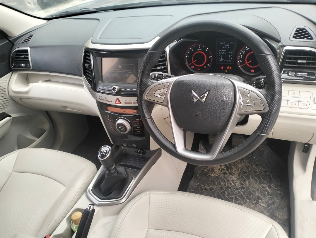 Used 2023 Mahindra XUV300 Used 2023 Mahindra XUV300