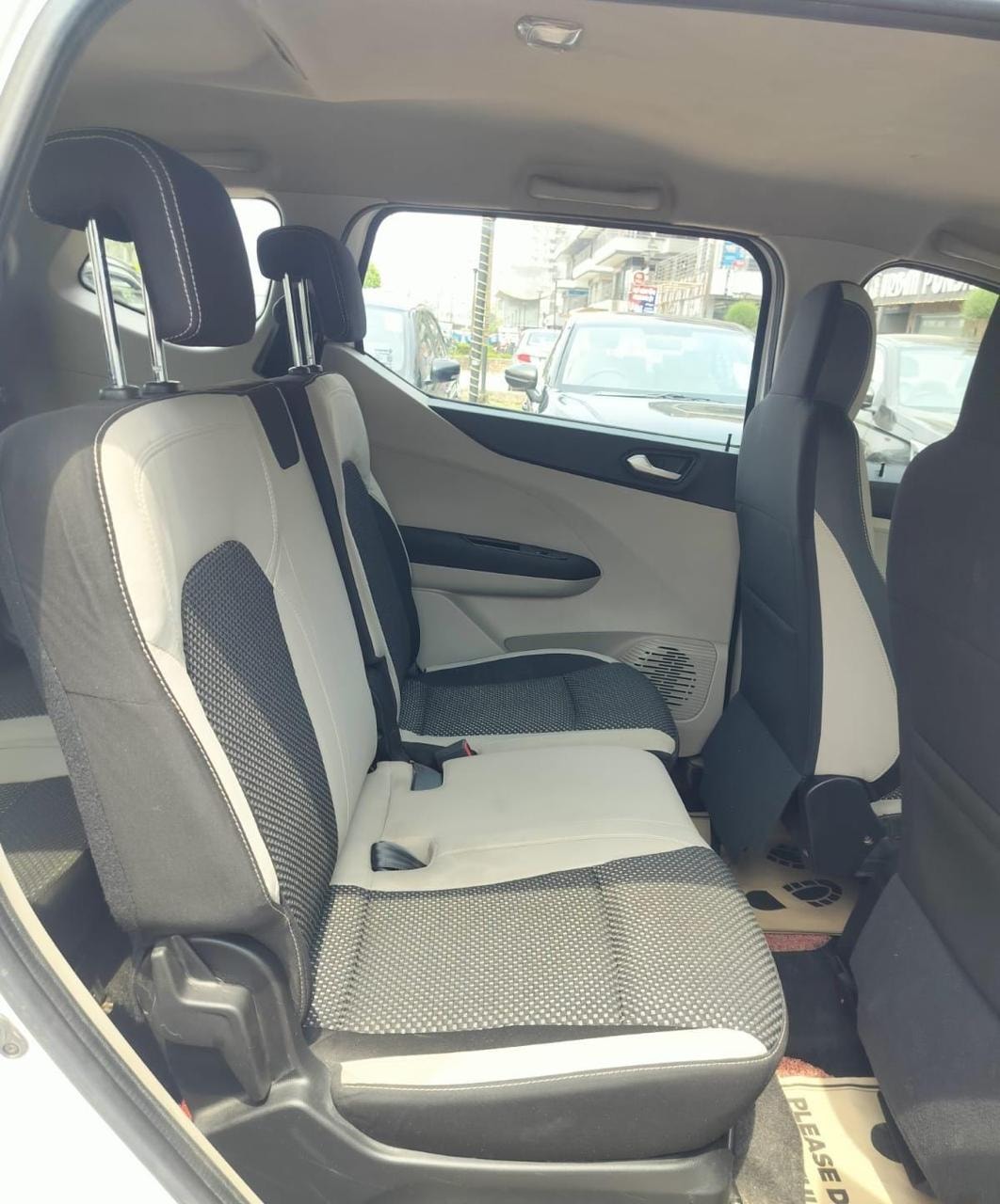 Used 2020 Renault Triber Used 2020 Renault Triber