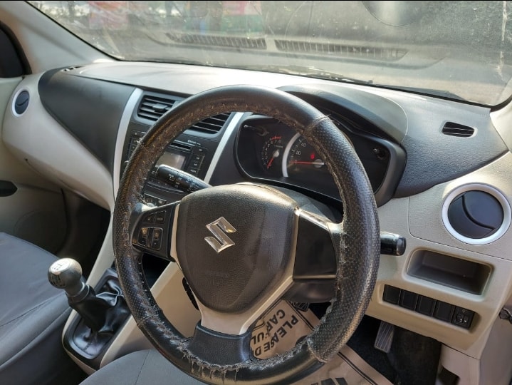 Used 2017 Maruti Suzuki Vitara Brezza Used 2017 Maruti Suzuki Vitara Brezza