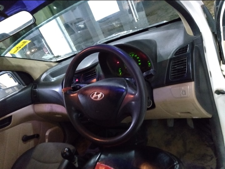 Used 2012 Hyundai EON Used 2012 Hyundai EON