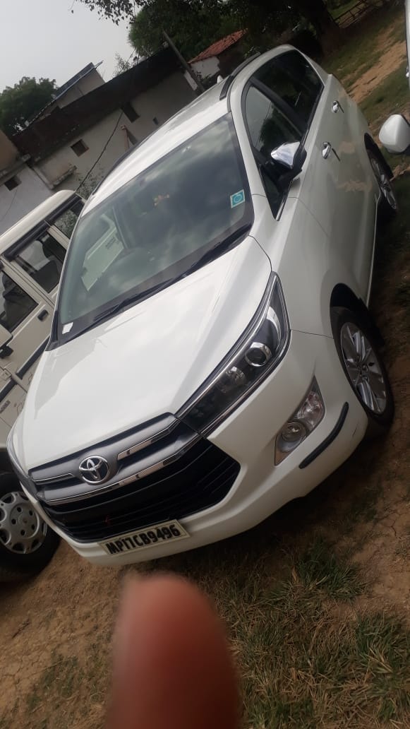 Used 2017 Toyota Innova Crysta Used 2017 Toyota Innova Crysta