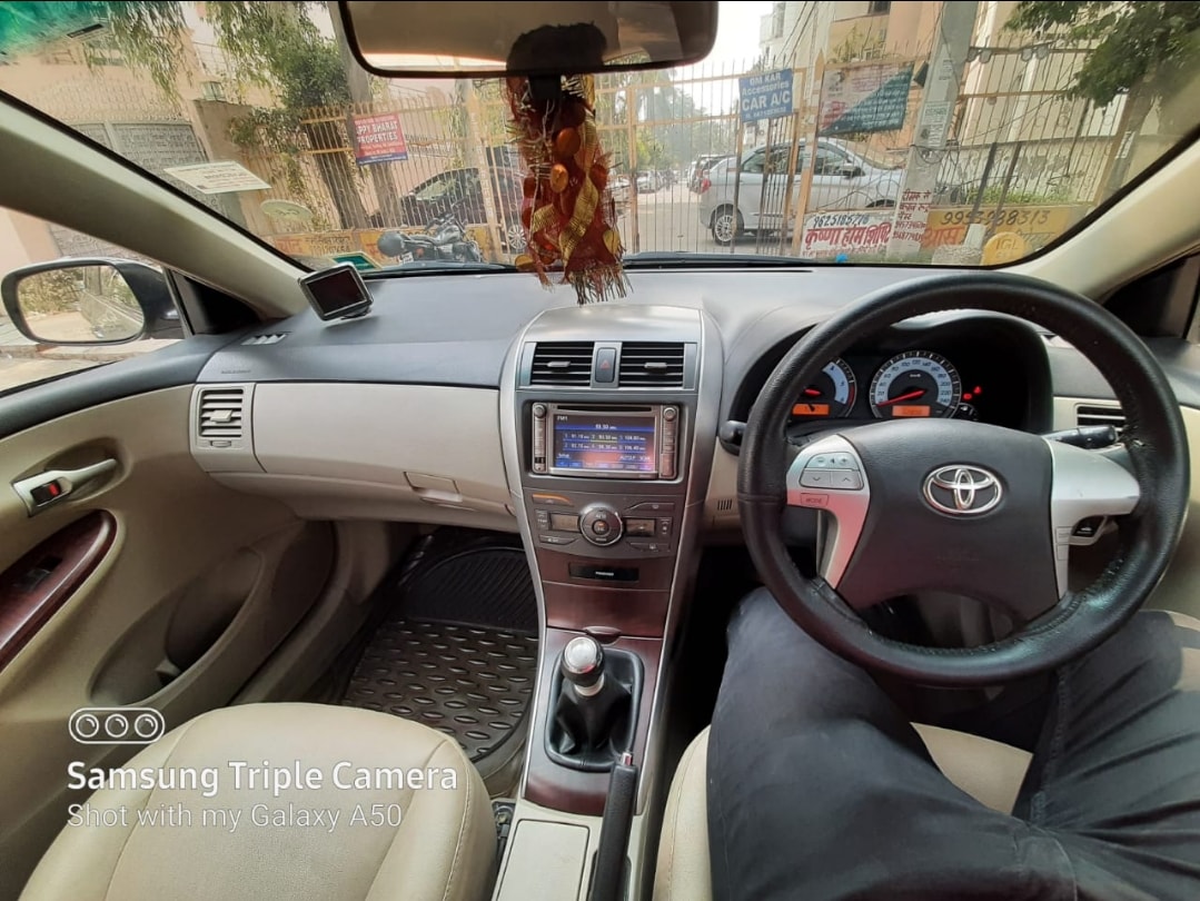 Used 2013 Toyota Corolla Altis Used 2013 Toyota Corolla Altis