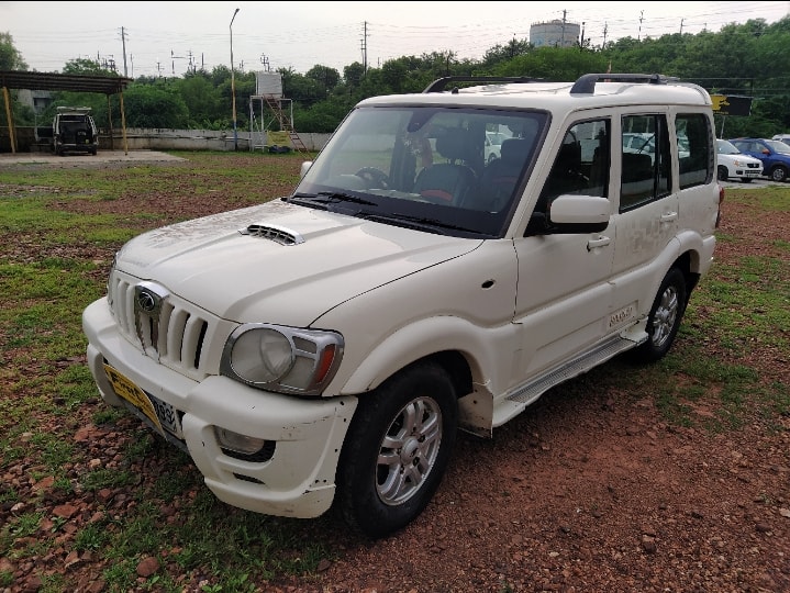 Used 2013 Mahindra Scorpio Used 2013 Mahindra Scorpio