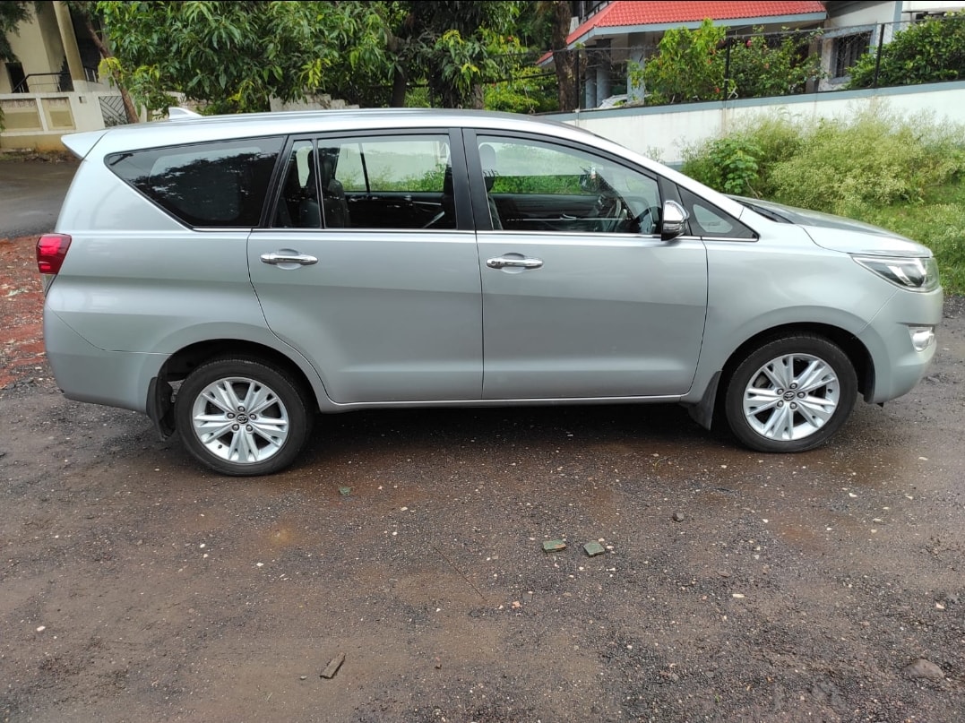 Used 2018 Toyota Innova Crysta Used 2018 Toyota Innova Crysta
