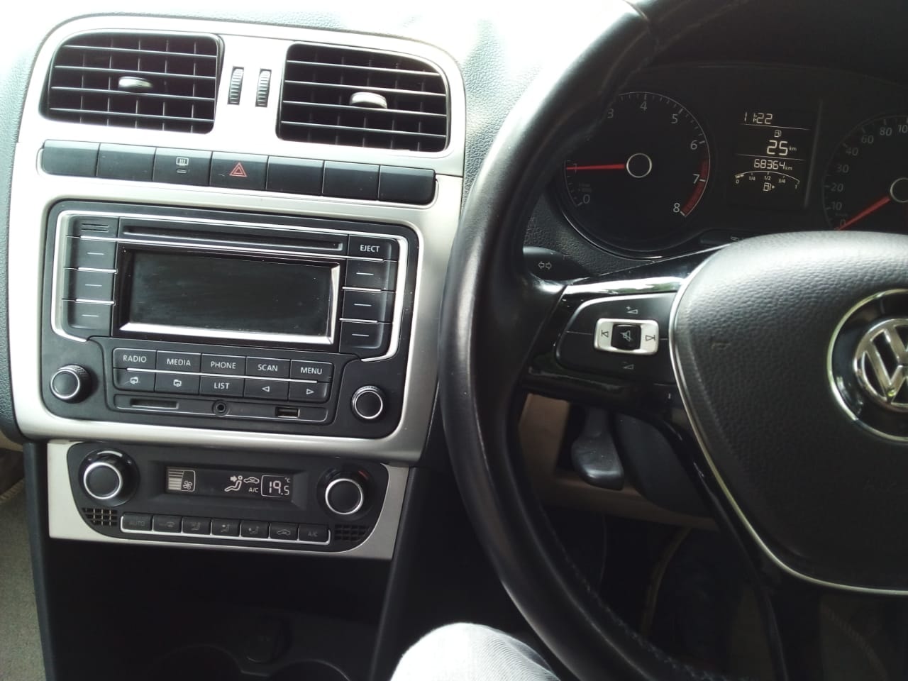 Used 2015 Volkswagen Polo Used 2015 Volkswagen Polo